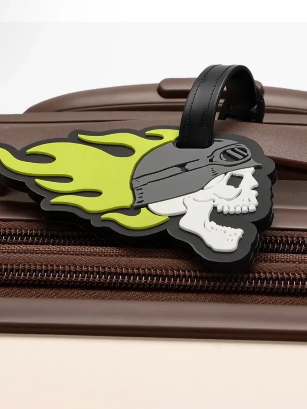 Von Dutch American Heritage 2-Piece Suitcase ID Tag Set with Adjustable Straps